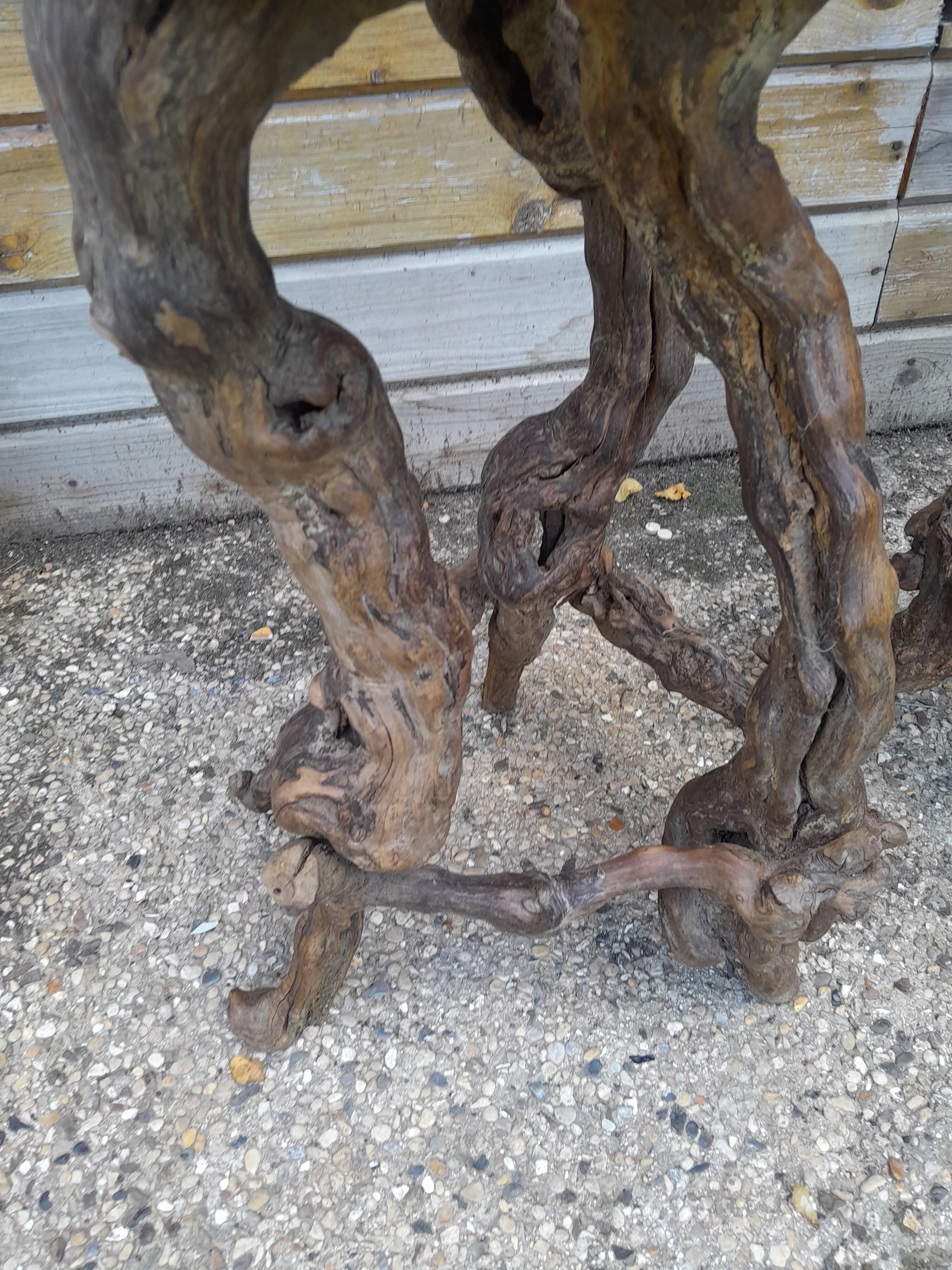 Pair of bar stools in vintage vine feet