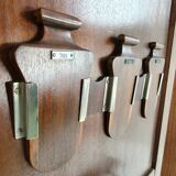 Superbe armoire anglaise Art Déco en loupe de noyer signée Waring & Gillow – vers 1900-1932