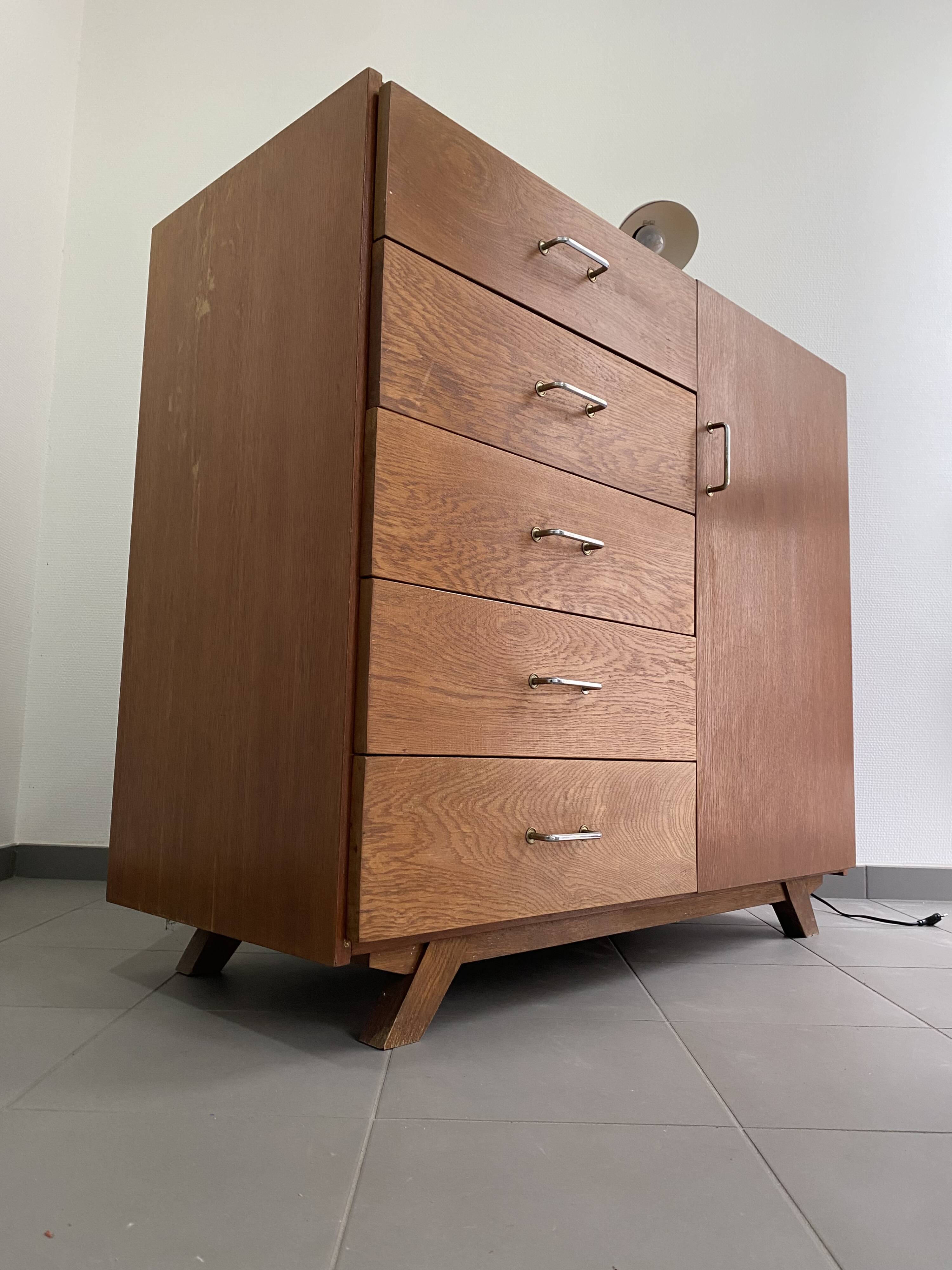 Vintage sideboard with compass legs