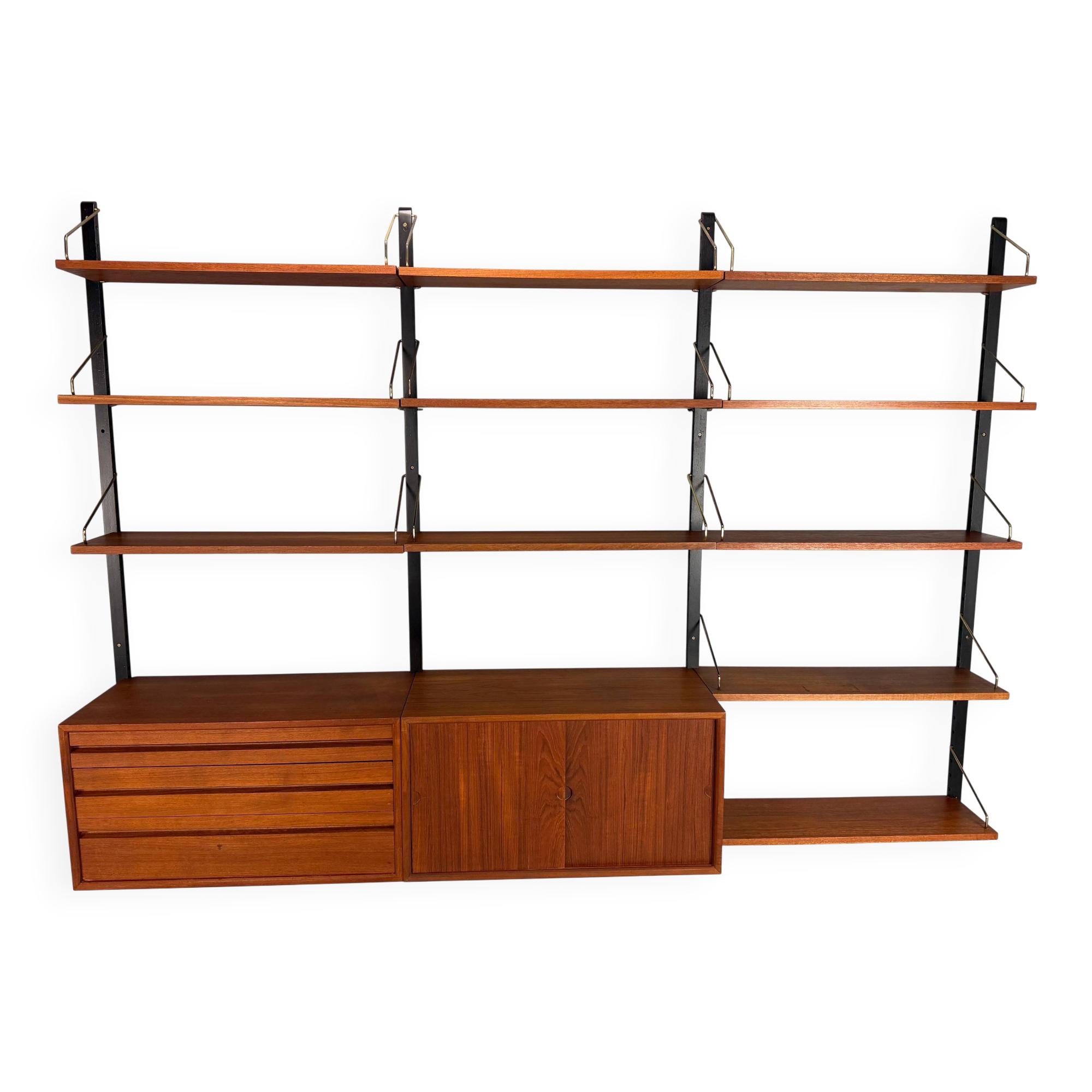 Modular wall shelf in teak in mid-century modern style, designed by Poul Cadovius for Cado, 1960.