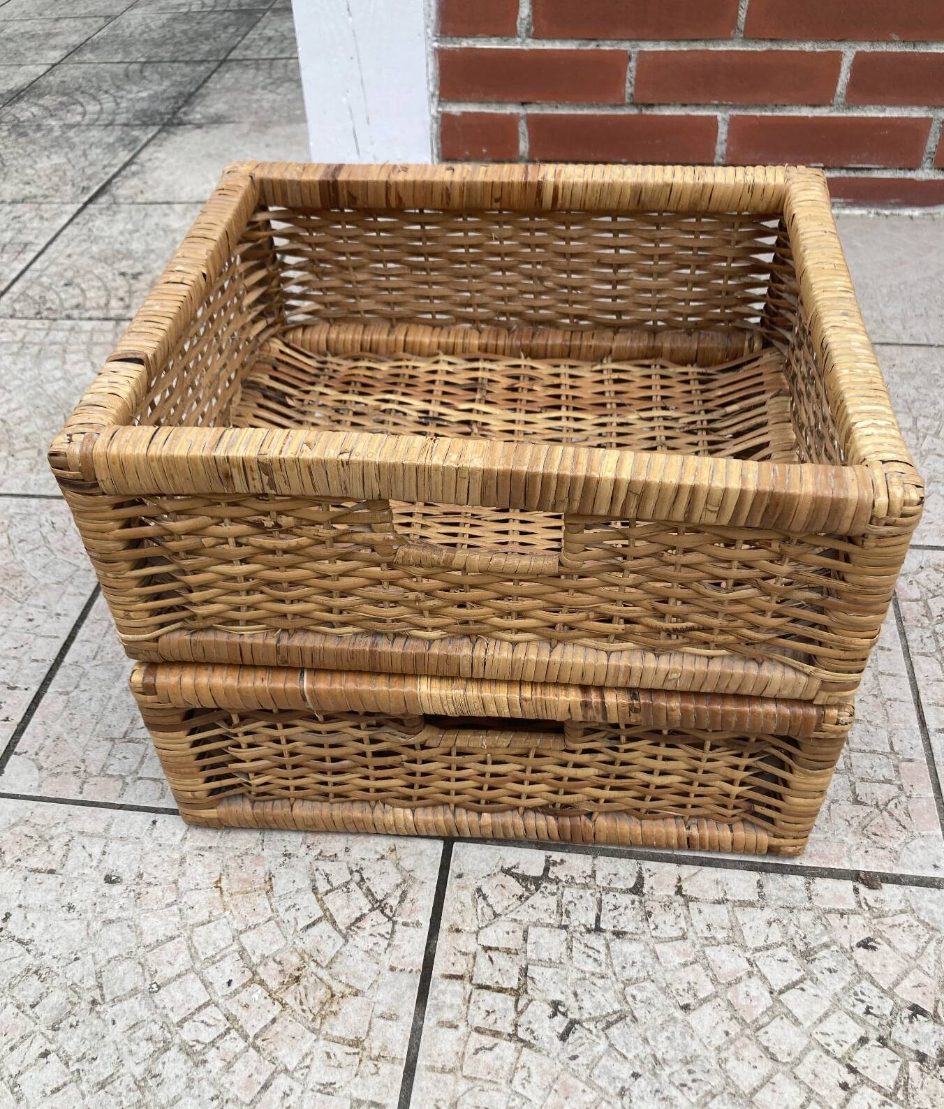 Vintage rattan chiffonier