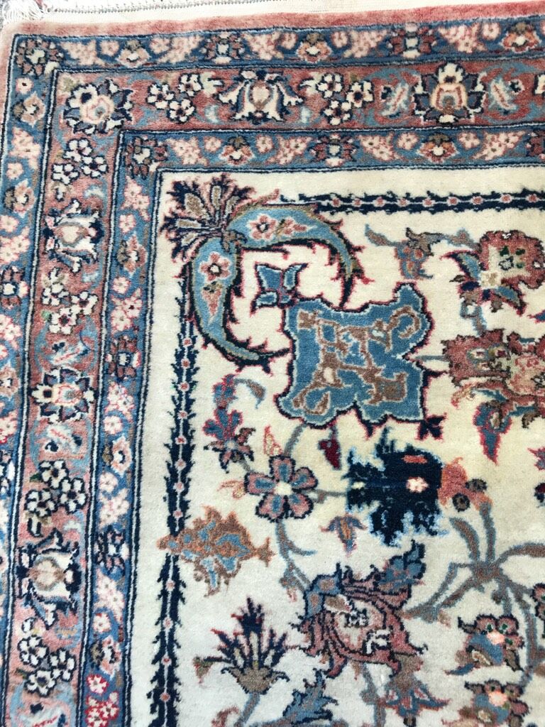 Handmade Isfahan persian carpet 104x150cm
