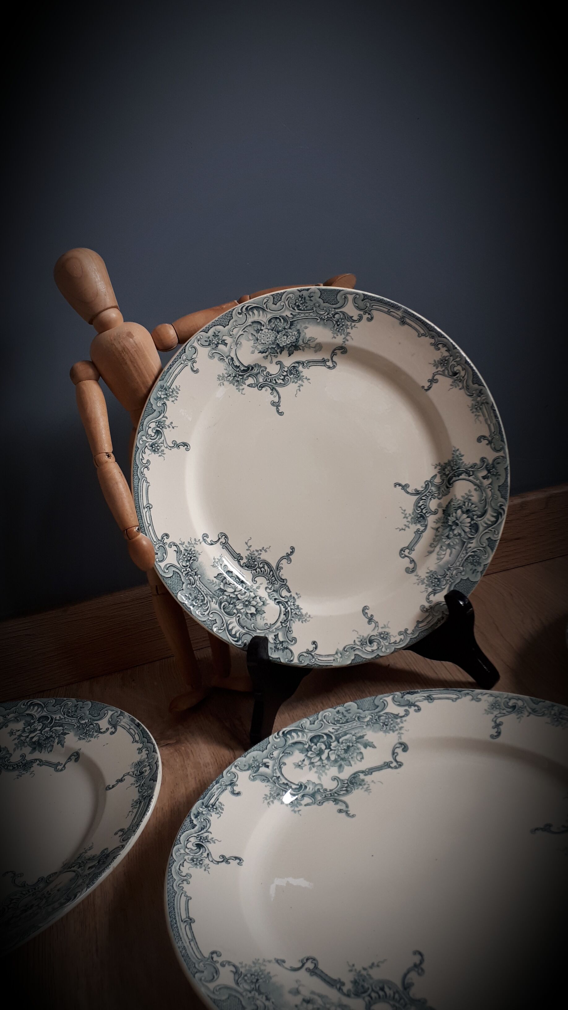 Lot of 6 plates Boch Dauphin