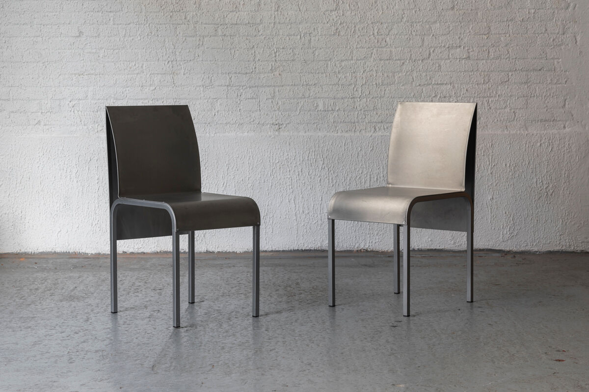 Set of 6 dining chairs in bent aluminum, 1980’s