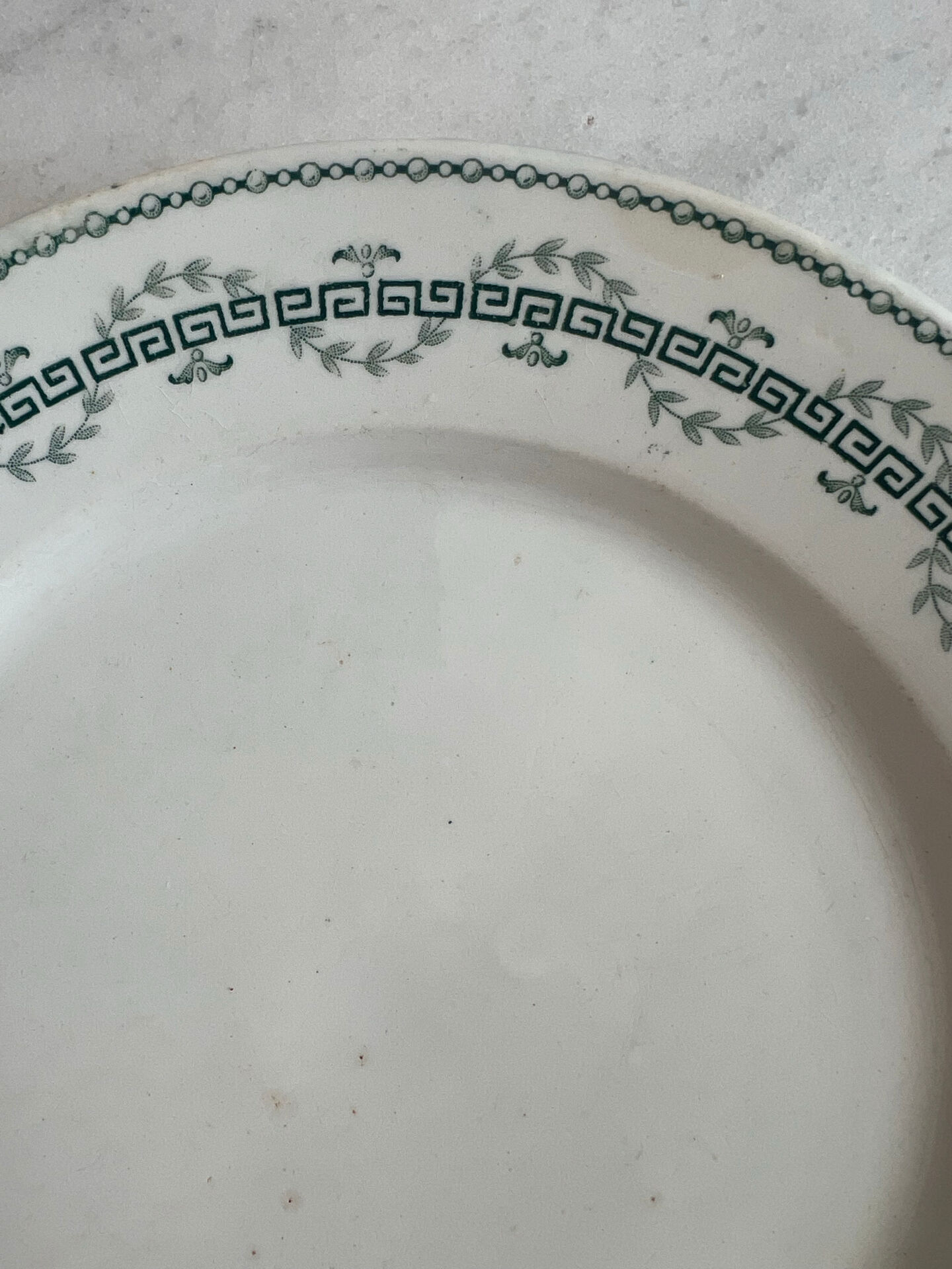 Lot de 2 assiettes plates GIEN, Collection Austerlitz