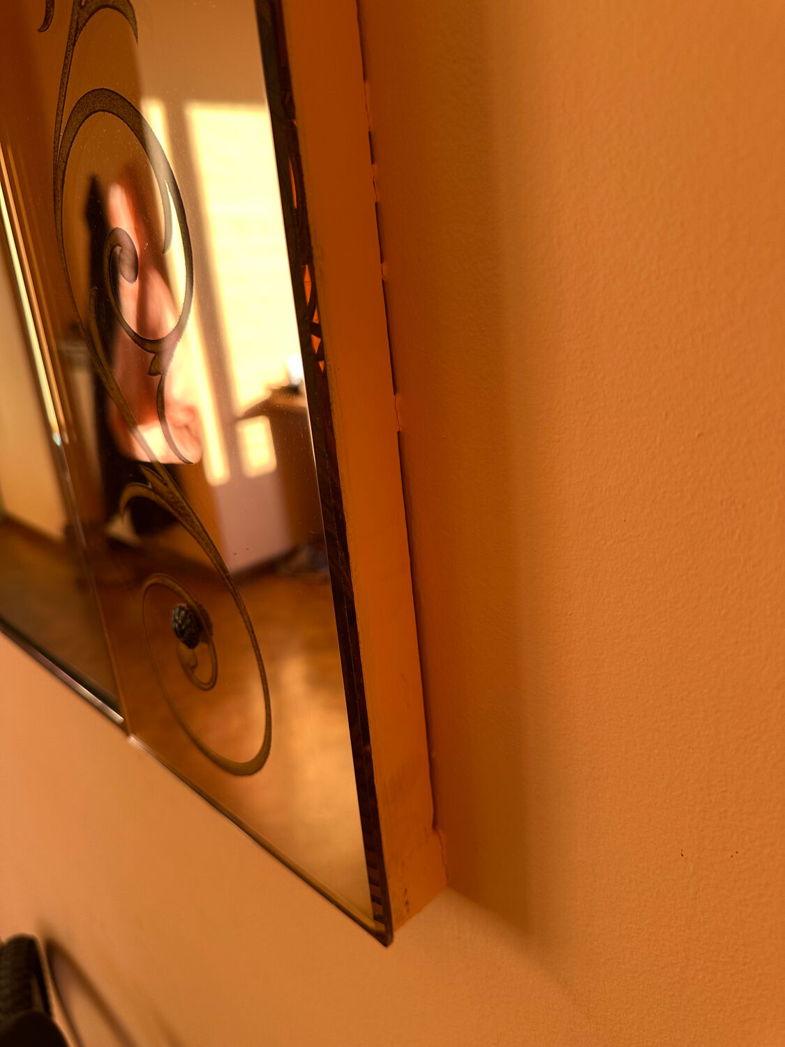 Bistro mirror brasserie in excellent condition.