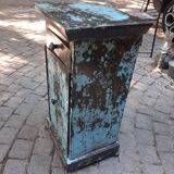Table vintage bleue