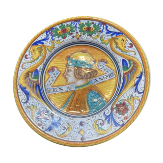 Decorative ceramic plate