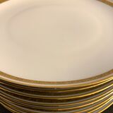 8 flat porcelain plates from Limoges Bernardaud, gilded Greek decoration, twentieth century