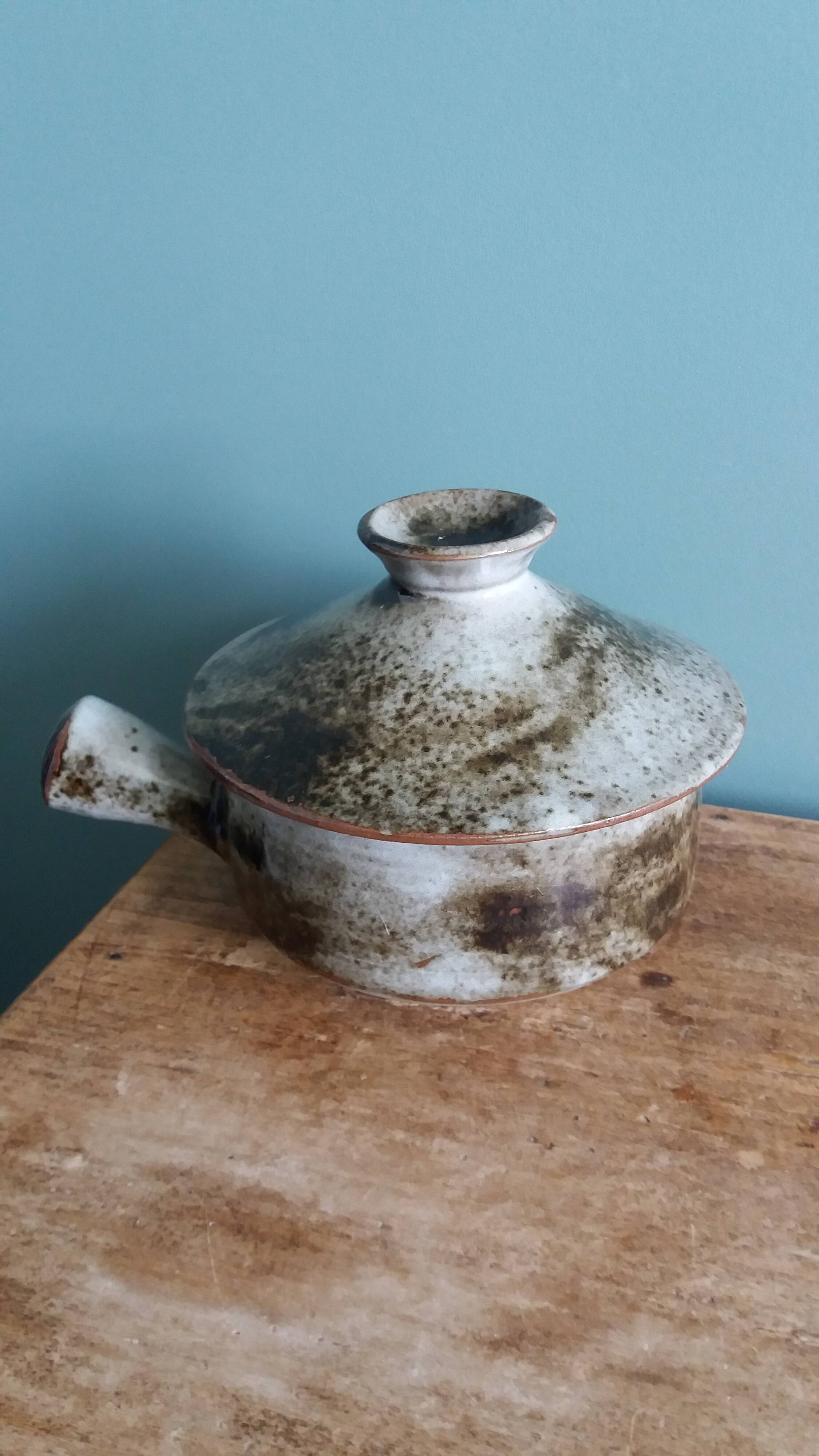 Covered fondue pot signed Atch, Chantal and Thierry Robert