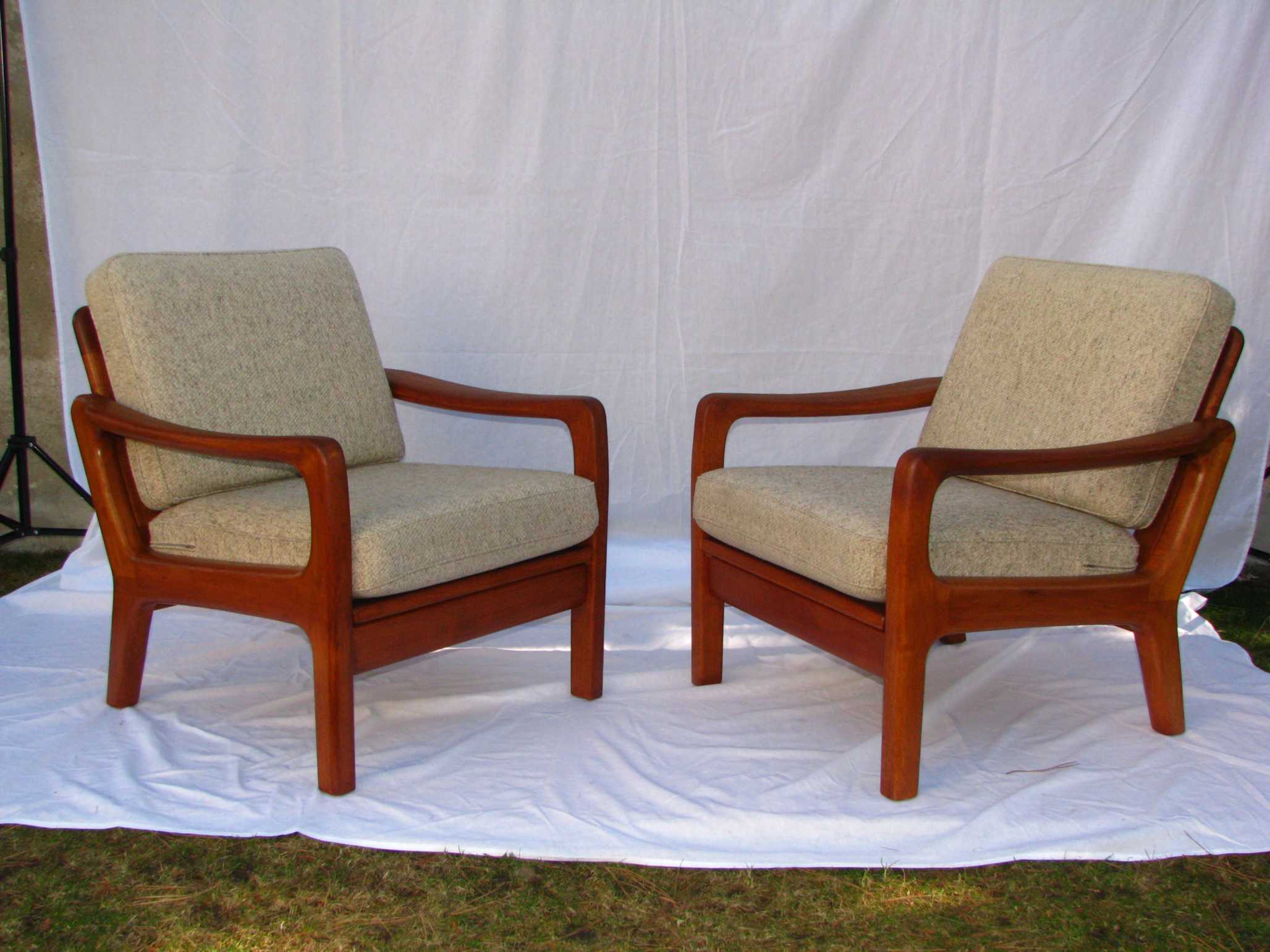 Set of 2 Danish teak lounge chairs by Juul Kristensen 1960