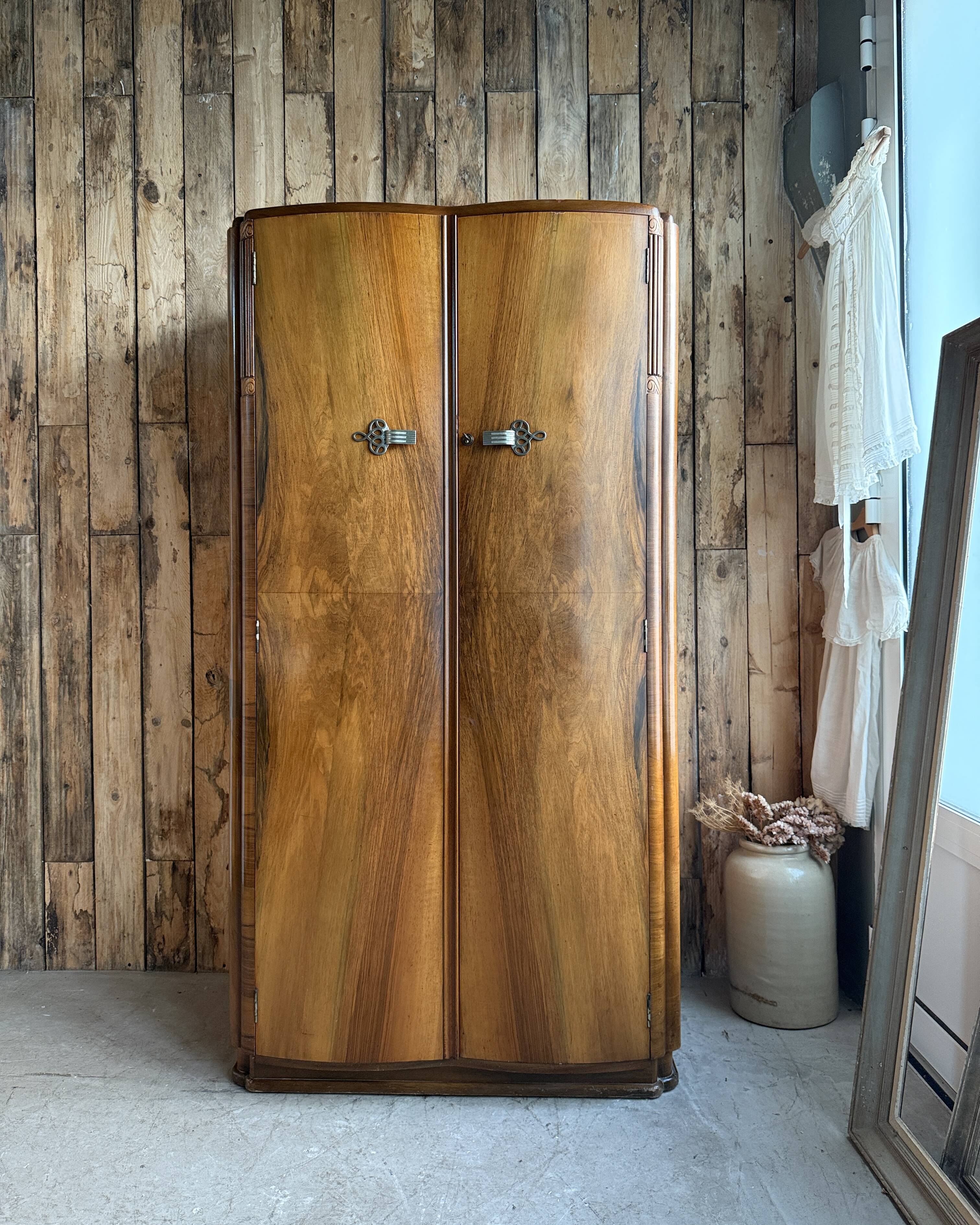 Vestiaire Art Déco  anglais