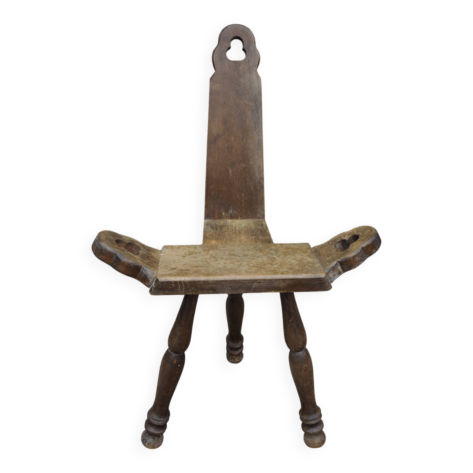 Tripod wooden farmhouse chair