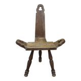 Tripod wooden farmhouse chair