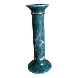 Column candle holder in ceramic with green and gold marble effect.