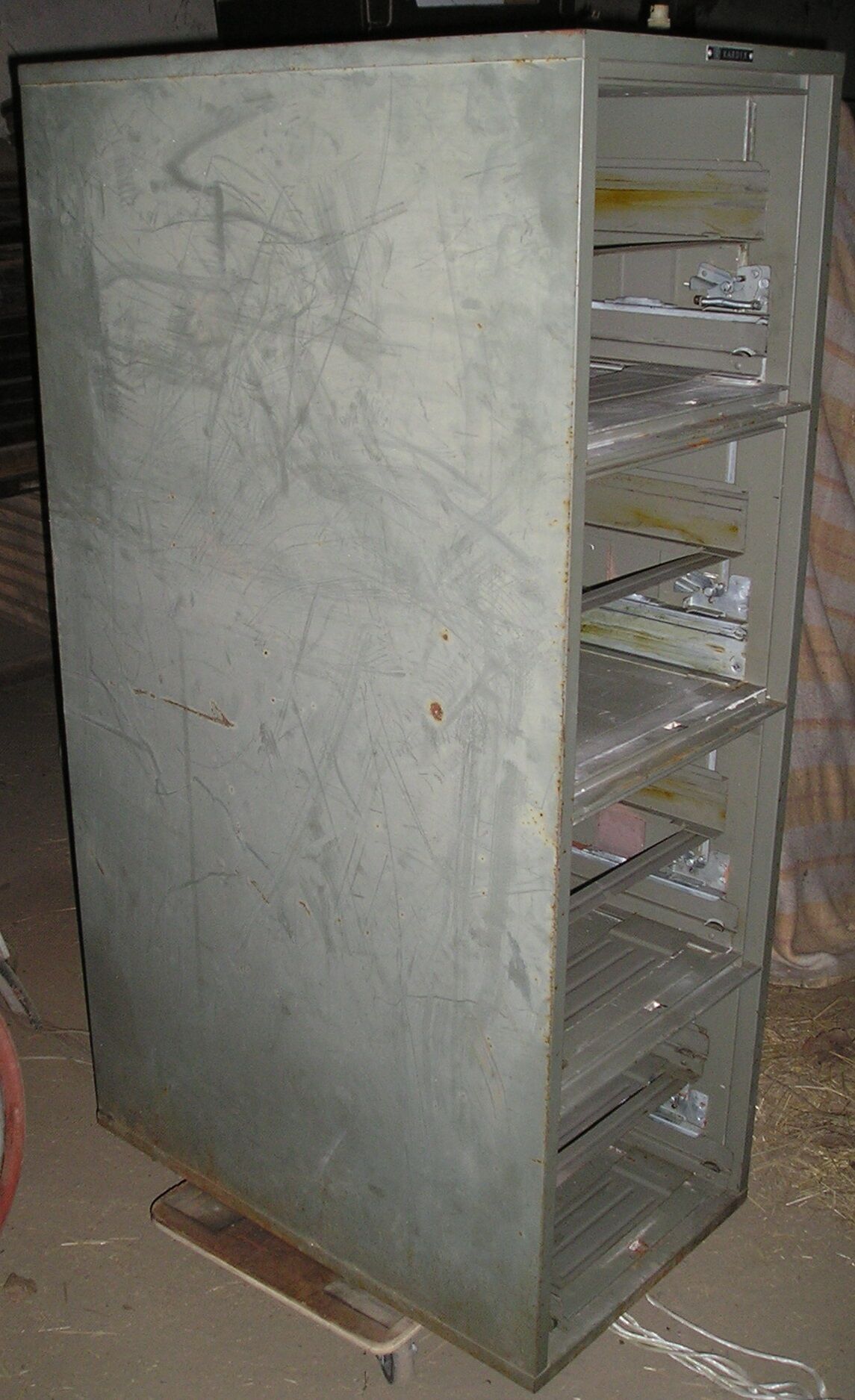 Kardex industrial metal cabinet with 4 drawers + 4 interior drawers