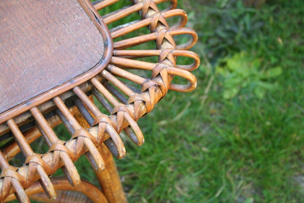 Vintage rattan lounge set 4 armchairs and table