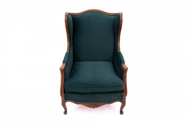 Fauteuil français ancien datant d'environ 1890. Après restauration.