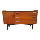 Scandinavian dressing table