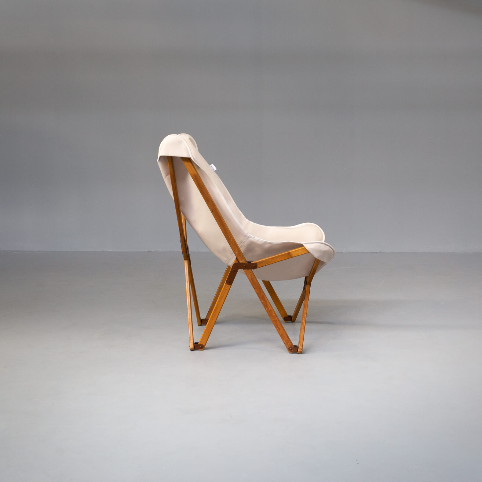JB Fendy ‘tripolina’ chair for Dario Alfonsi