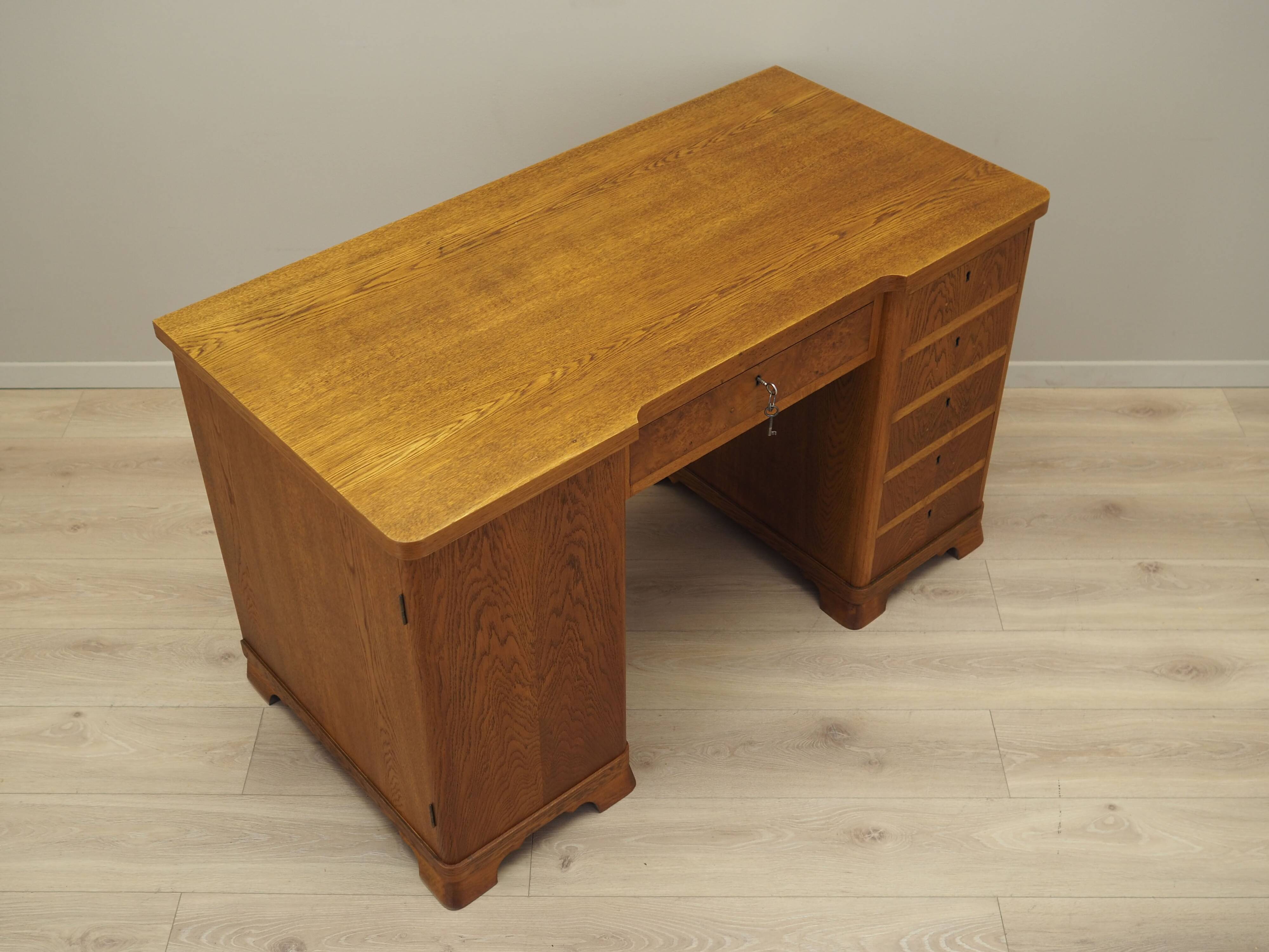 Oak desk, Danish design, 1960s, production: Denmark