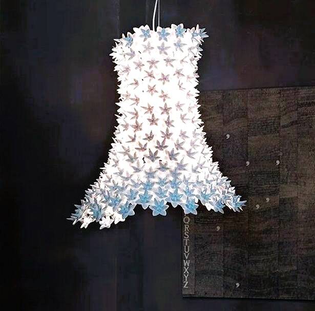 Lustre Modèle Bloom Handing pour Kartell