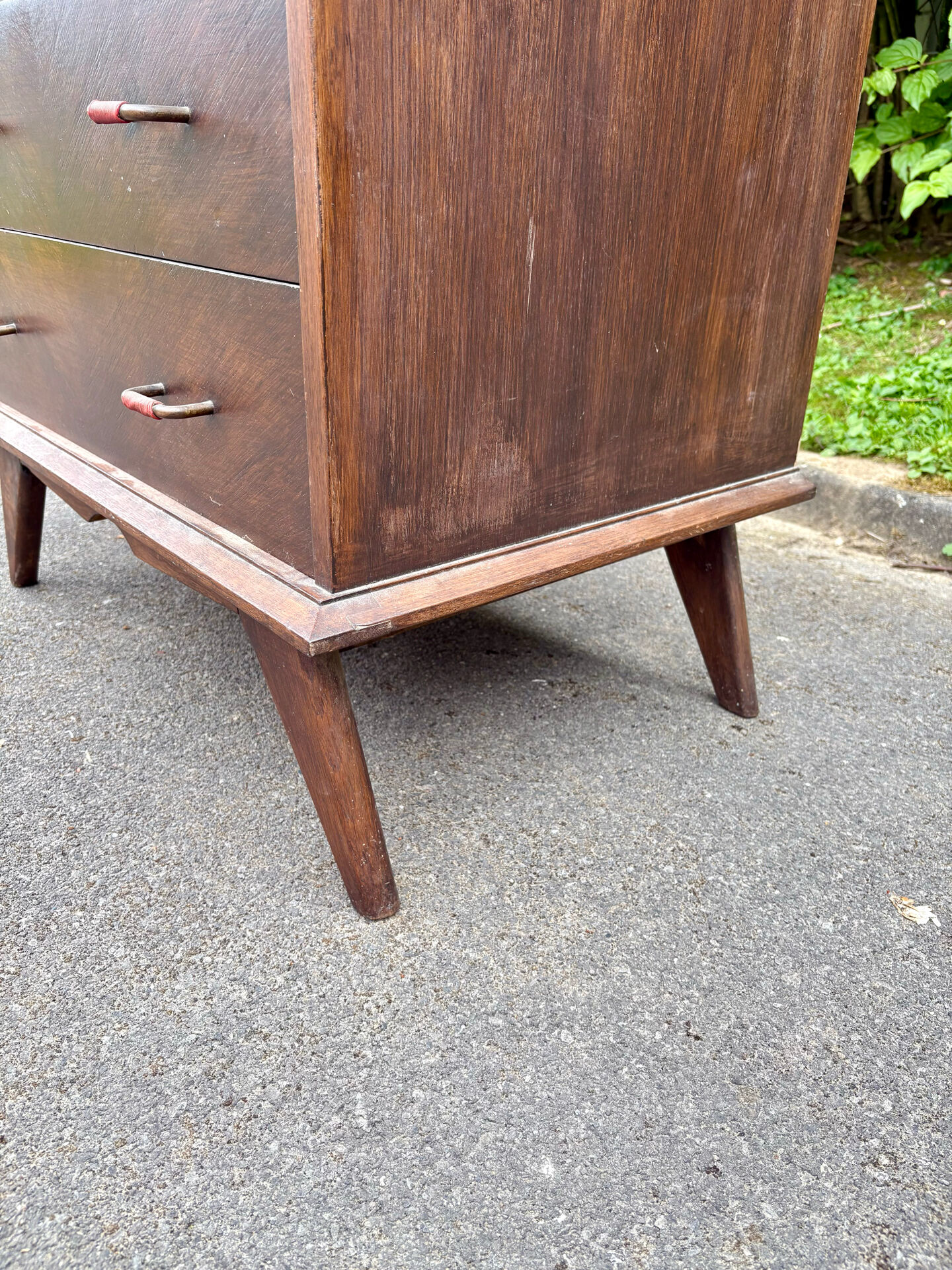 Commode vintage années 50/60 – 4 tiroirs – pieds compas