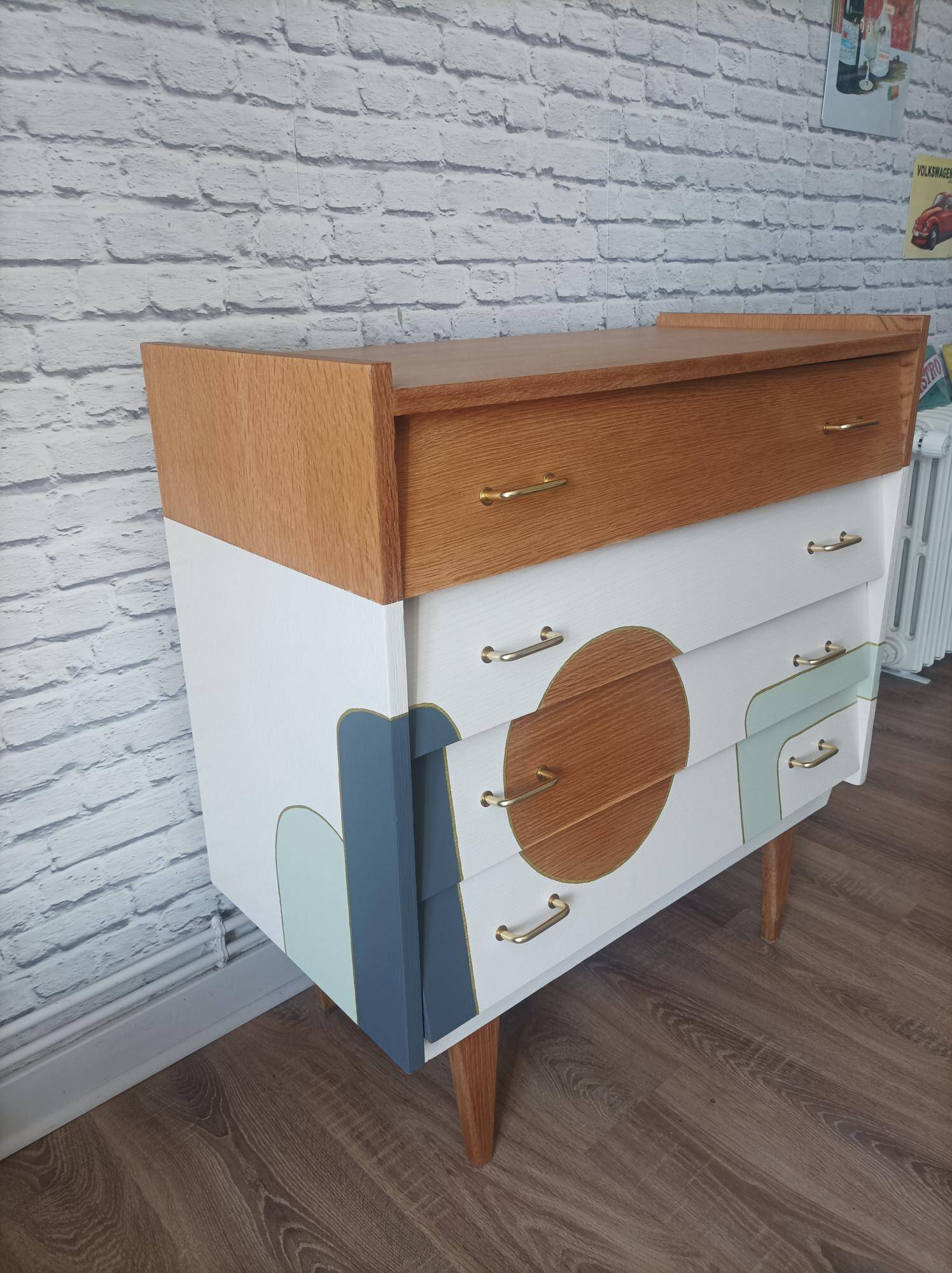 Commode vintage