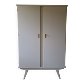 Armoire vintage