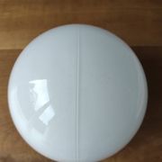 Globe de lampe en opaline moulé diamètre 16 cm