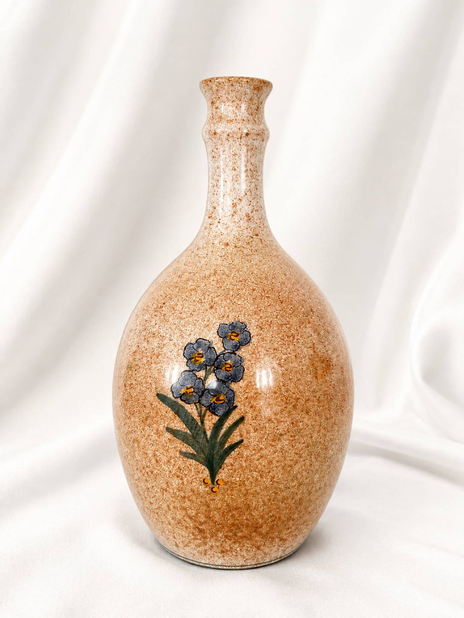 Magnificent vintage vase signed Simon-D – Glazed ceramic with floral decoration.
