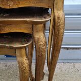 Venetian nesting table