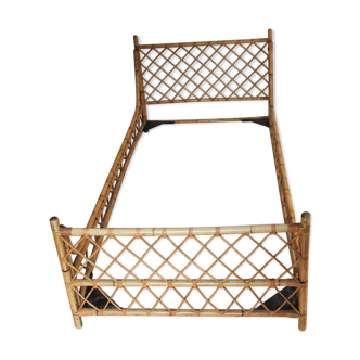 Rattan bed