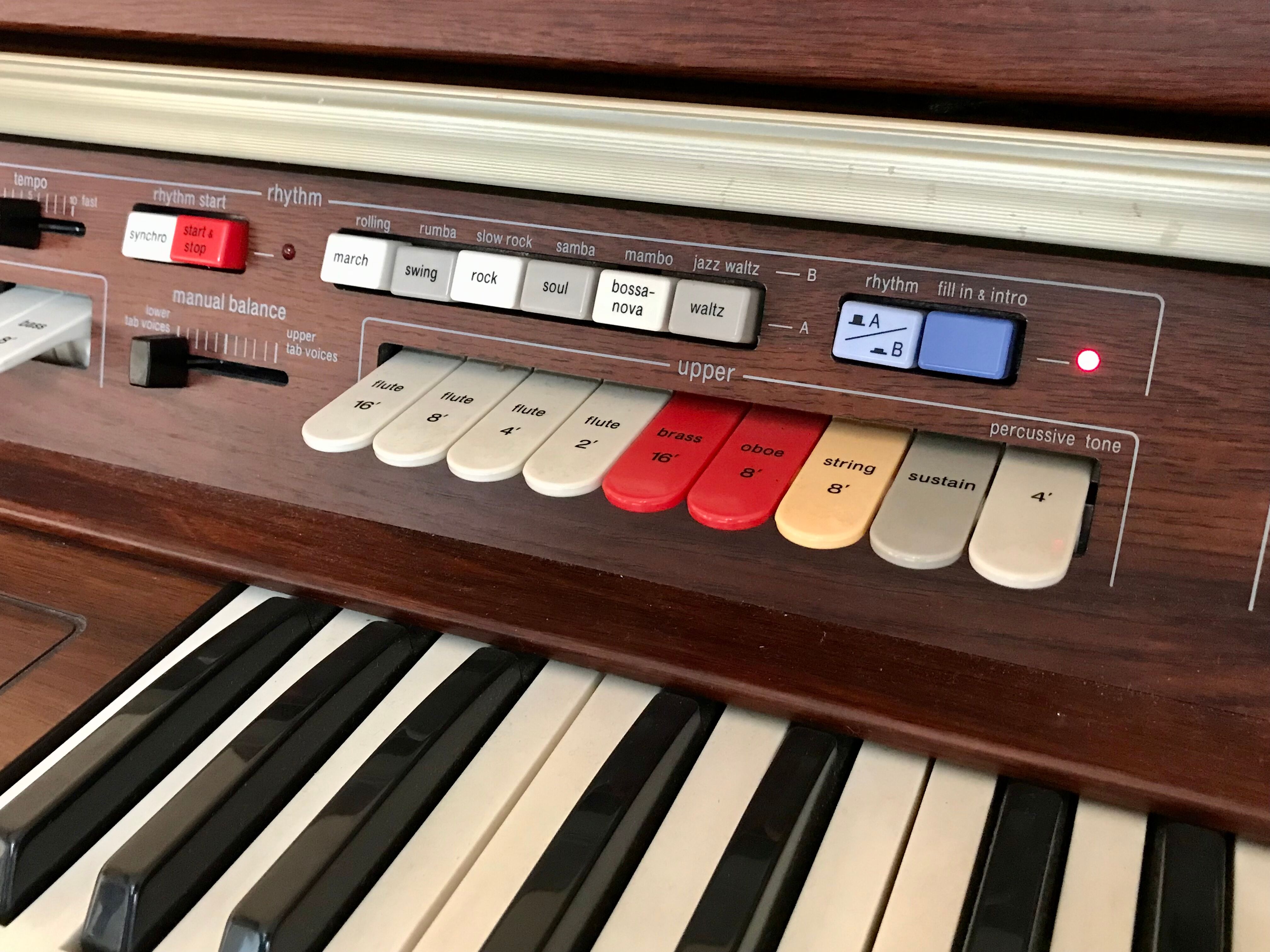 Orgue électronique Technics SX U30 de 1982. Parfait état de de fonctionnement.