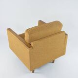 Fauteuil carré jaune chiné