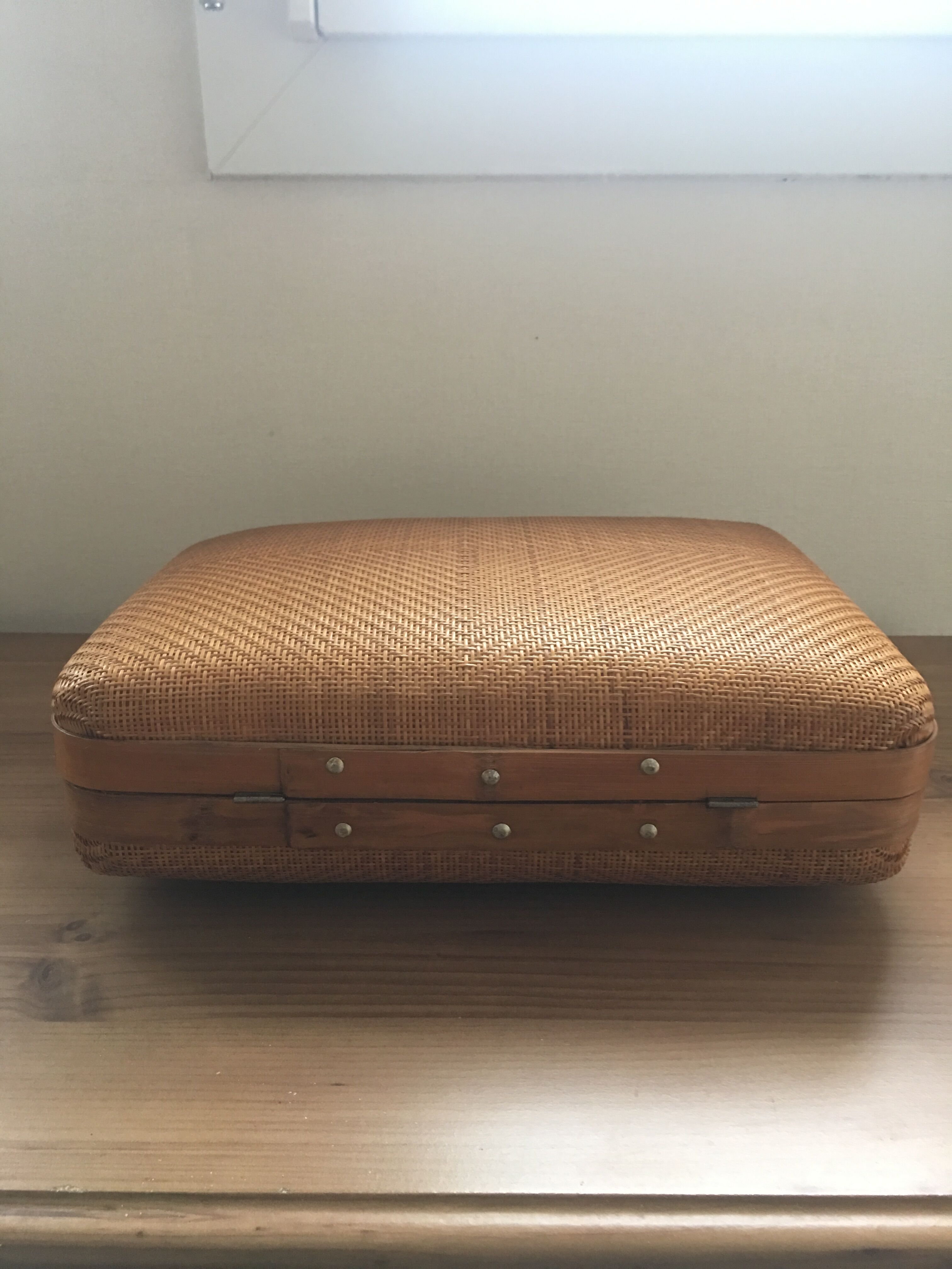Vintage wicker case