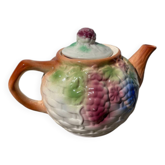 Théière en barbotine fruits, 1980