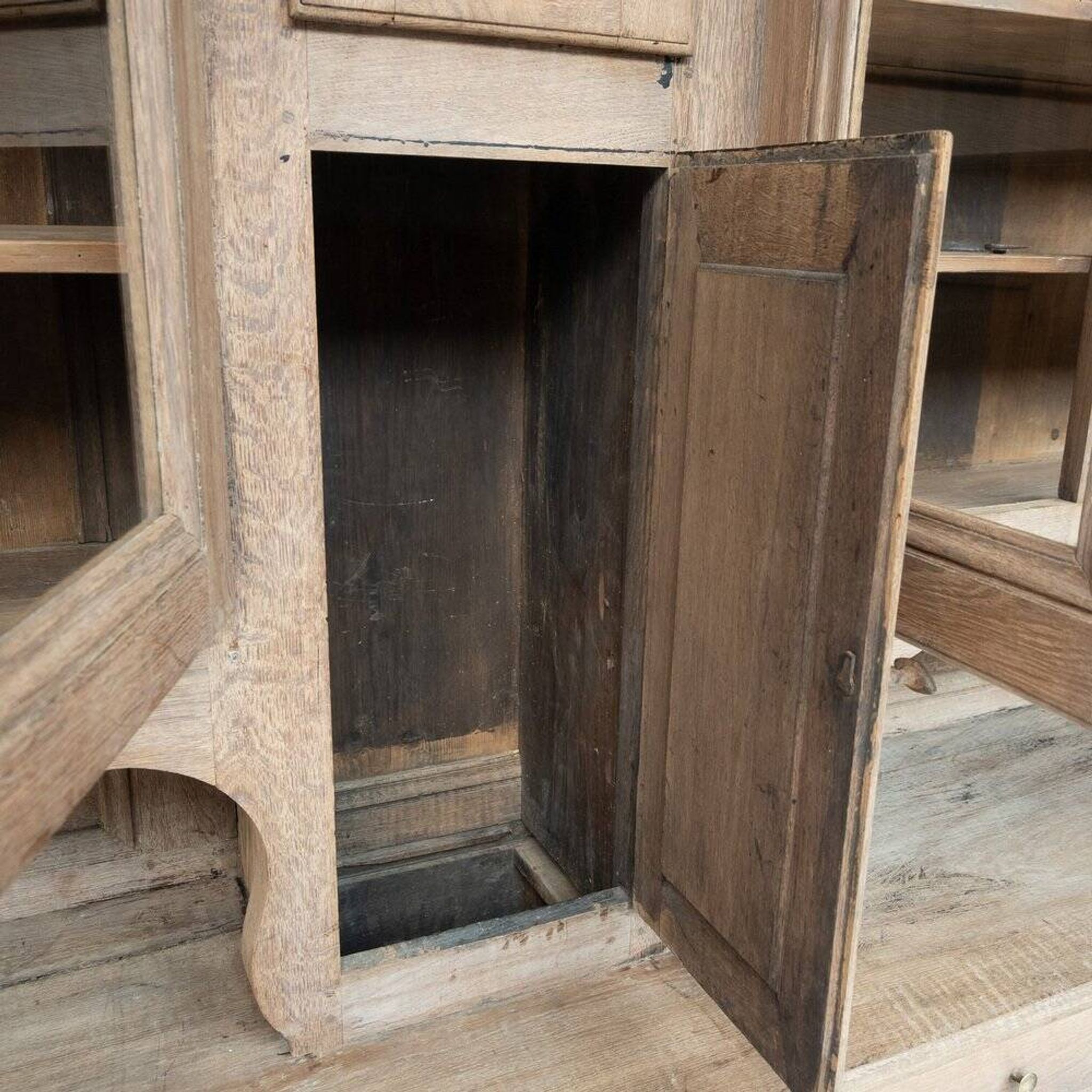 Large Oak 2-Part Buffet, France, 1780s