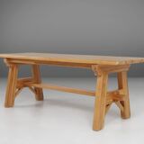 Table à manger brutaliste du milieu du siècle en chêne massif, France ca. 1960