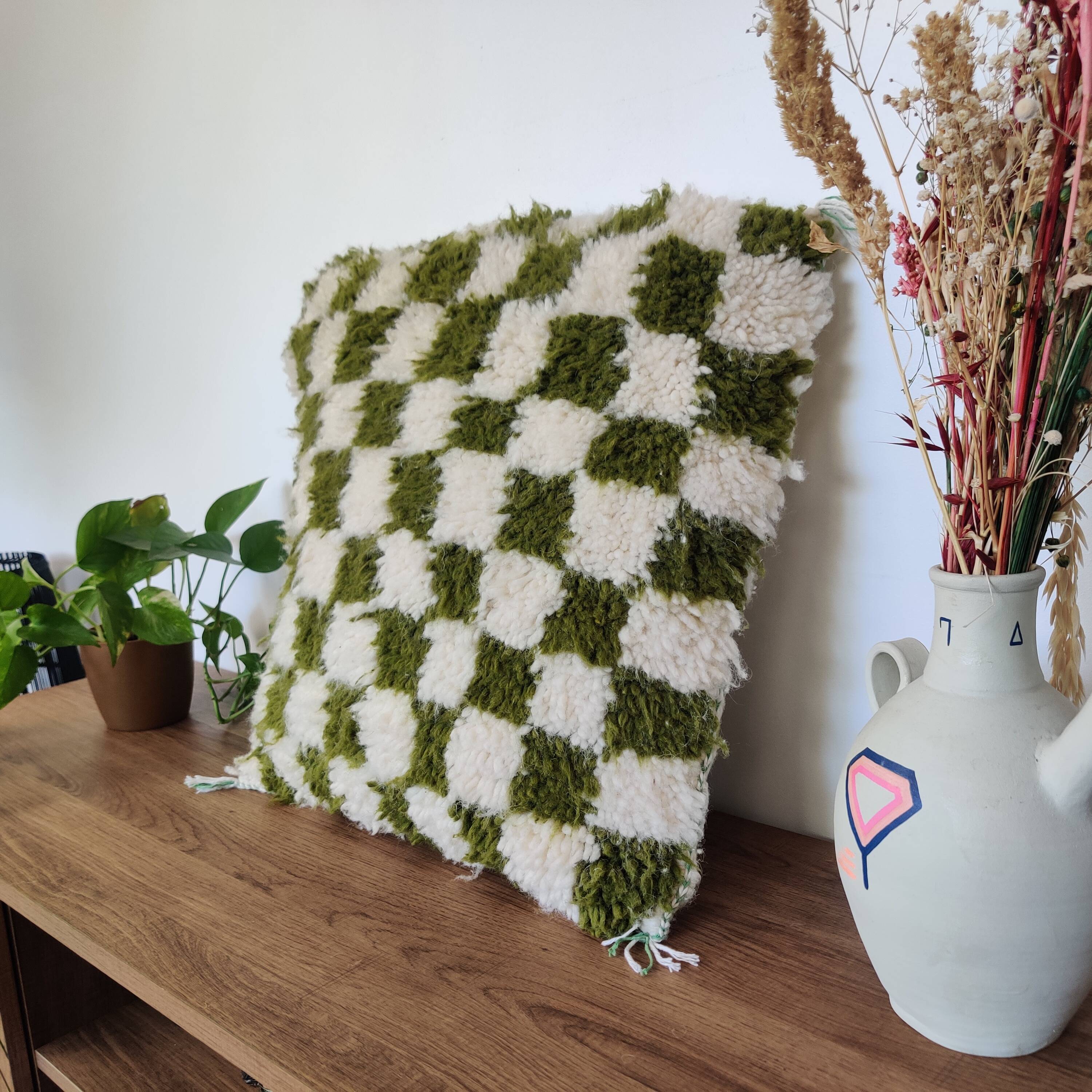 Berber cushion Green checkerboard Béni Ouarain