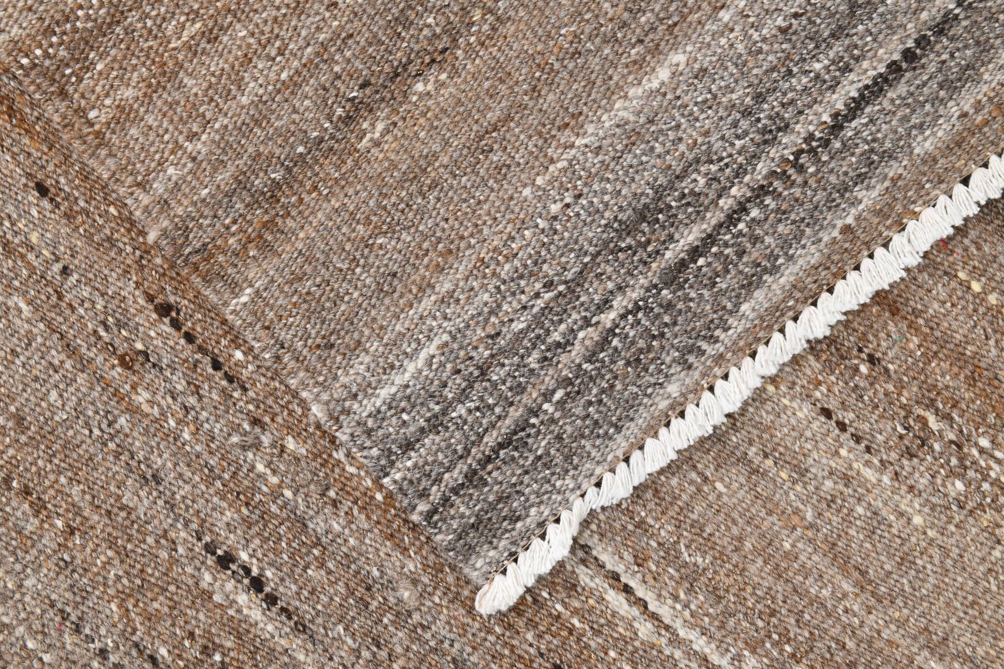 6x10 Brown and Beige Living Room Kilim Rug, 199x306Cm