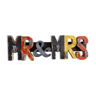 Patère in recycled letters MR & MRS