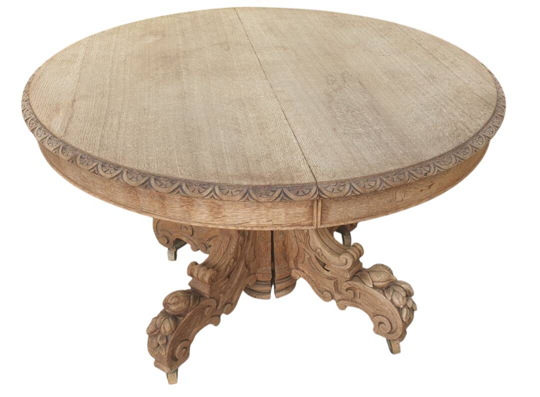 Table with central leg in solid oak, natural wood, carved base