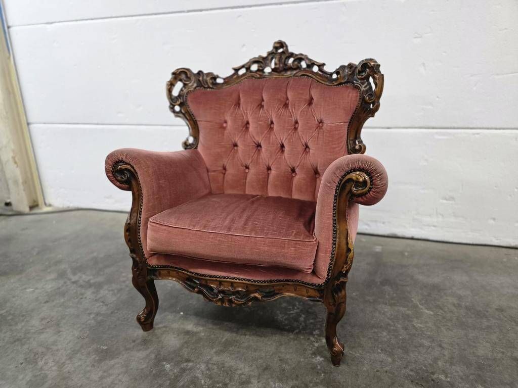 Vintage baroque armchair / single seater armchair / retro chair