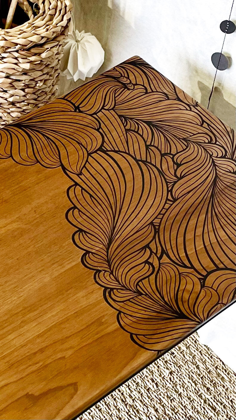 Table Laubisch-Hirth