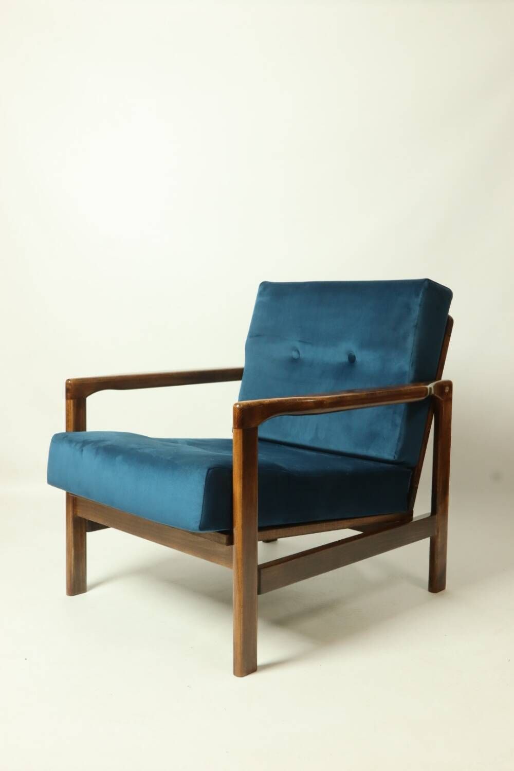 Fauteuil scandinave bleu marine velvet 1965  Z. Baczyk design chaise de salon