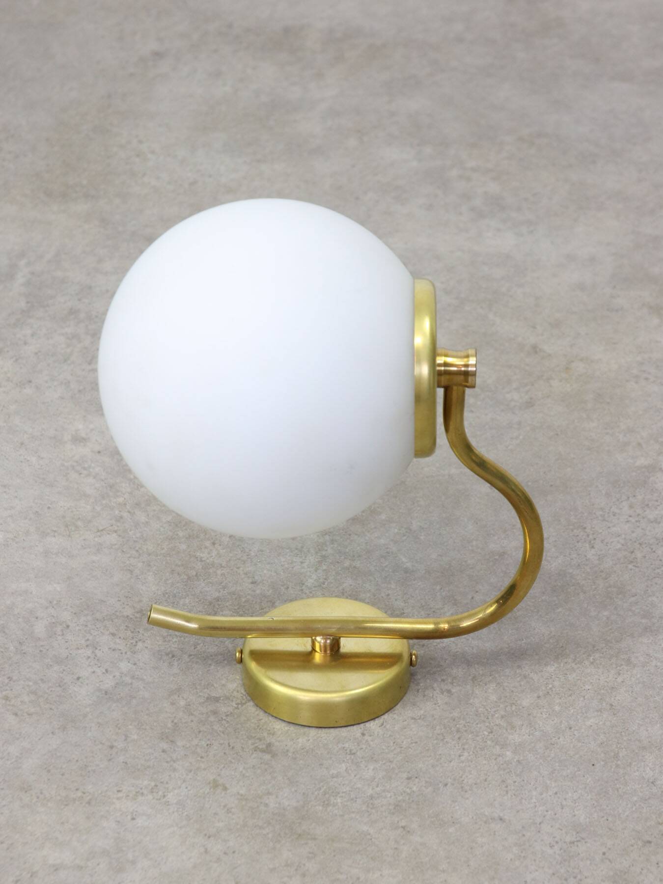 Vintage Italian Mid-century Brass and Opaline Wall Lamp