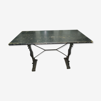 Table with base bistro cast early 20th