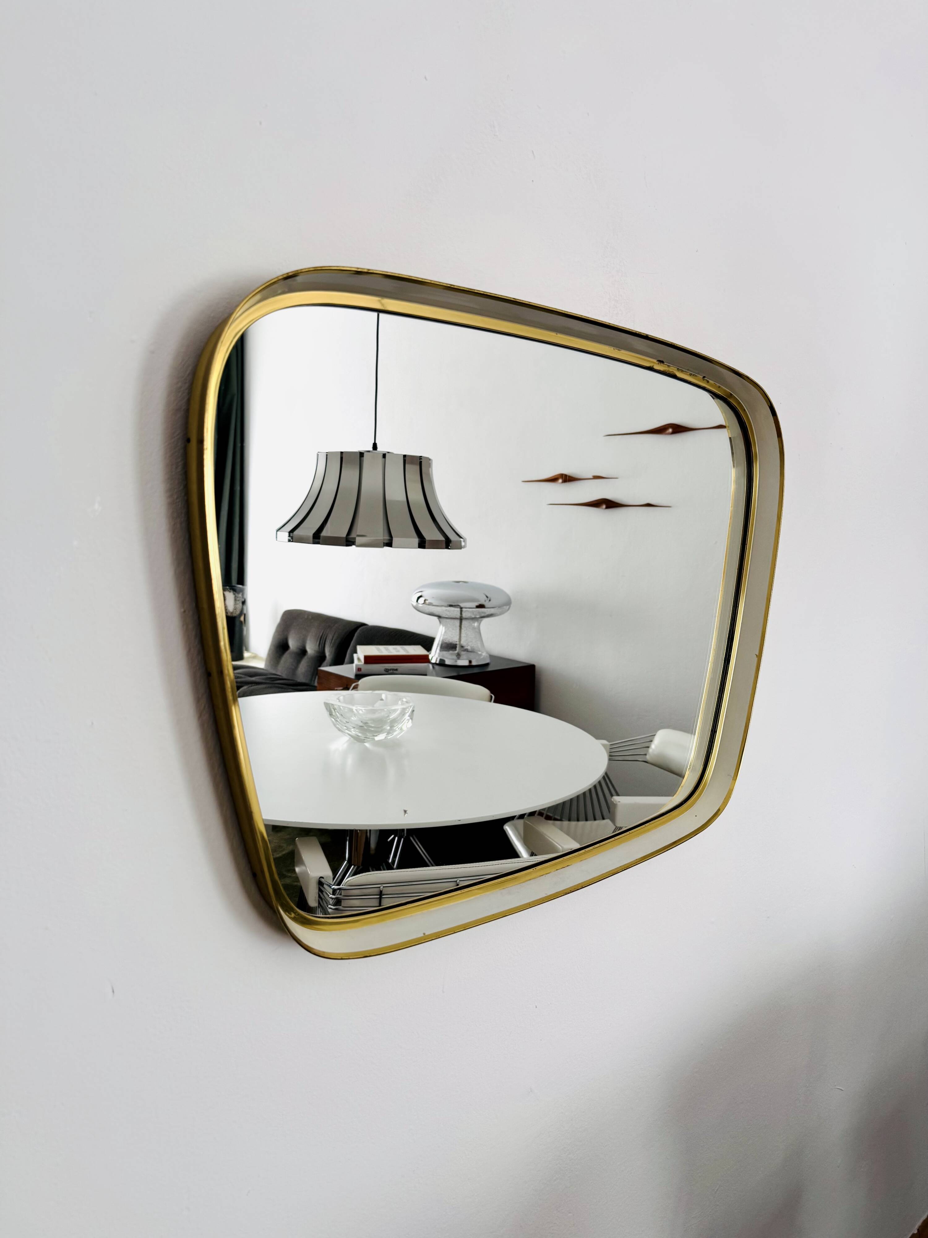 Brass Wall Mirror by Vereinigte Werkstätten München