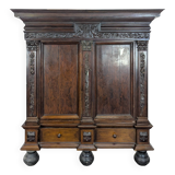 Kussenkast rosewood wardrobe from the late 17th century